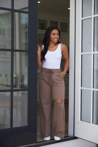 Weekend Hero Wide Leg Sweats in Mocha