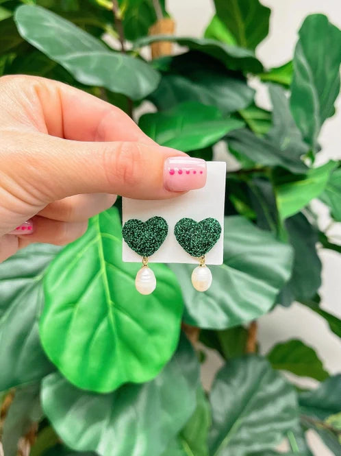 PREORDER: Glitter Heart Pearl Drop Earrings in Two Colors